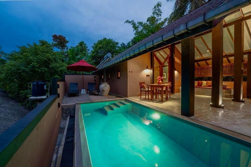 Nisala Villas Hikkaduwa Ngoại thất bức ảnh