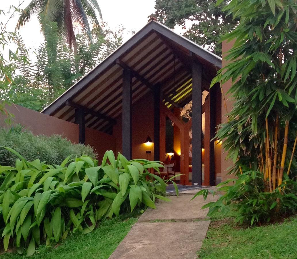 Nisala Villas Hikkaduwa Ngoại thất bức ảnh
