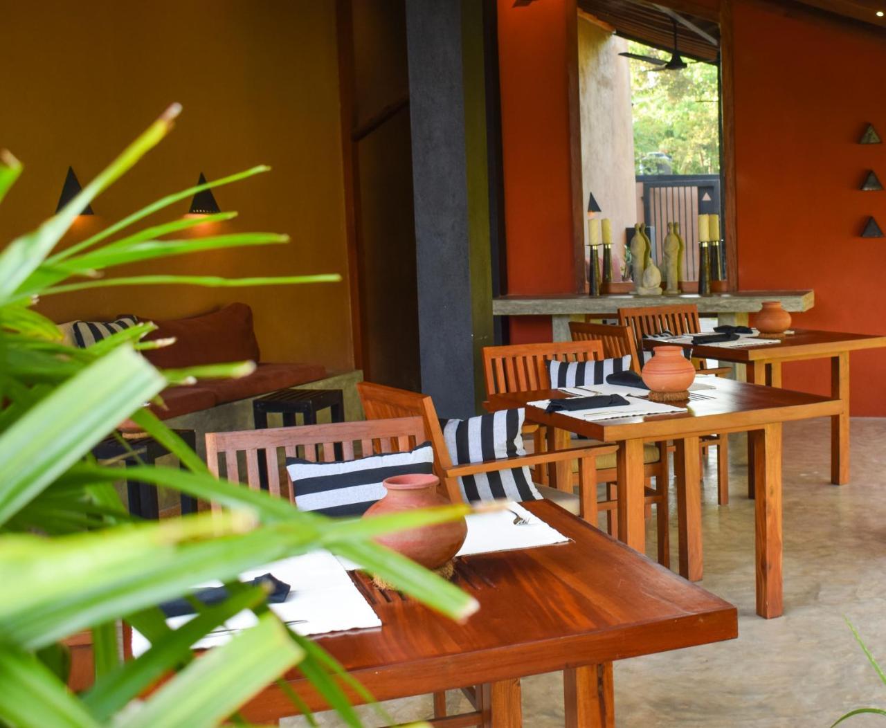 Nisala Villas Hikkaduwa Ngoại thất bức ảnh